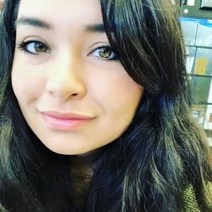 Meet your Posher, Dania